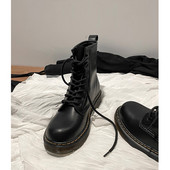 Juodos spalvos moteriški apvalūs batai iš eko odos