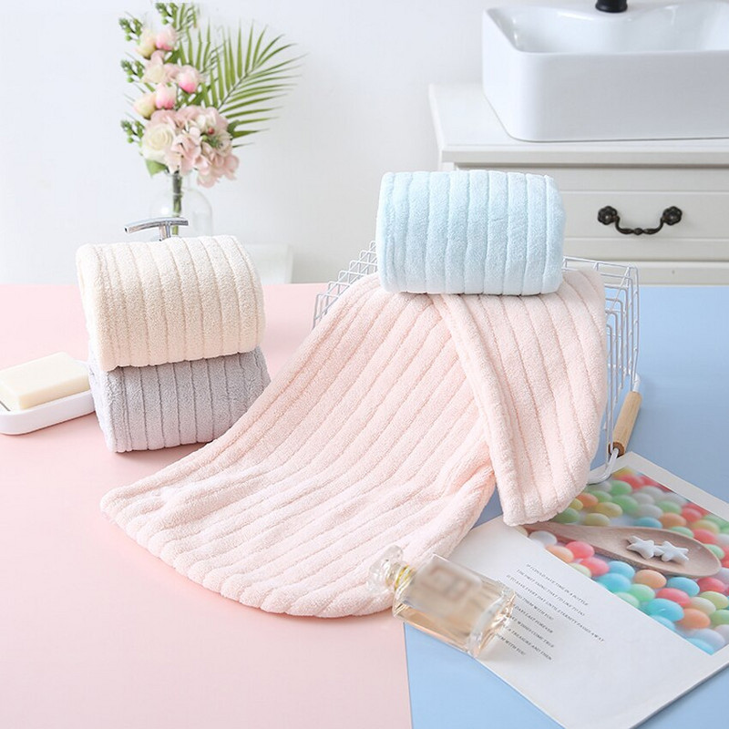 Vienspalvė koralų vilnos Sausų plaukų kepuraitė Poliesterio juostelė Paprasta, stipriai sugerianti vandenį greitai išdžiūvusi, skirta suaugusiems vaikams vonios kambaryje