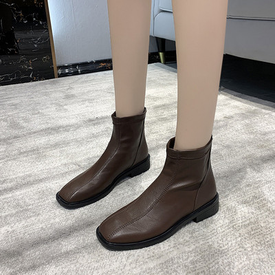 Μποτάκια από οικολογικό δέρμα με φερμουάρ