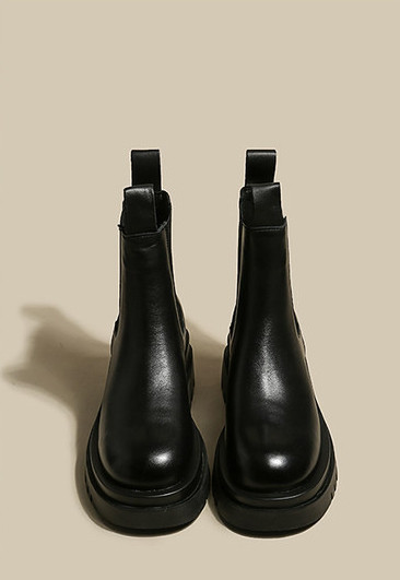 Naujo modelio moteriški aulinukai iš eko odos grubiu padu – suapvalinta