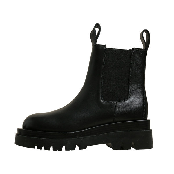 Naujo modelio moteriški aulinukai iš eko odos grubiu padu – suapvalinta