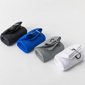 Prémium golftörölköző mikroszálas szövet gofri minta nagy teherbírású karabinerrel tisztítja a labdákat