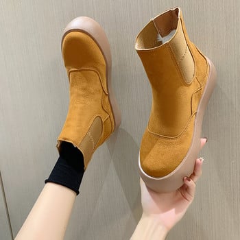 Γυναικείες μπότες από eco suede με ψηλή σόλα