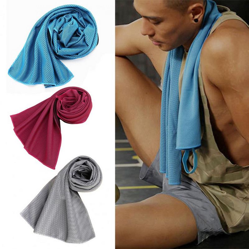 Pūkuotas, lengvai nešiojamas vasarinis, lauke, patalpose, šaltas ledo šaltį jaučiantis rankšluostis bendrabučiui