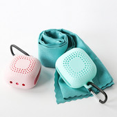 Utazás Új sporttermékek Mikroszálas zsebméretű tornatermi sporttörölköző Gyorsan szárad szilikon dobozzal