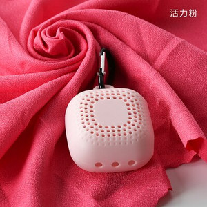 Utazás Új sporttermékek Mikroszálas zsebméretű tornatermi sporttörölköző Gyorsan szárad szilikon dobozzal