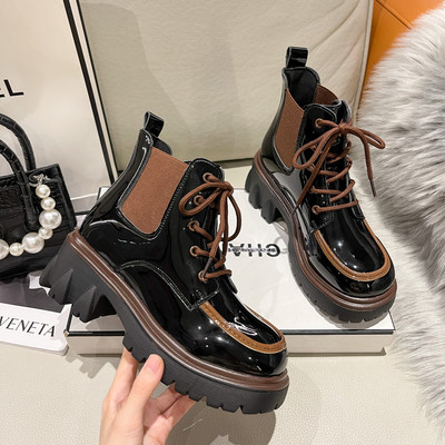 Moteriški laisvalaikio batai su raišteliu