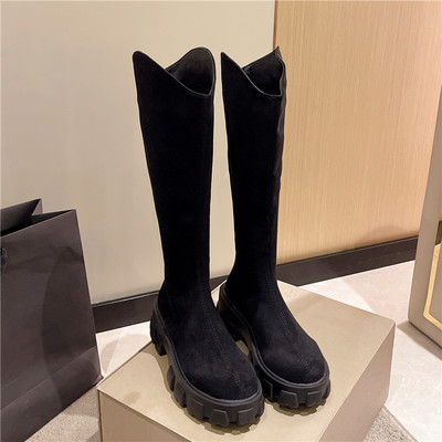 Moteriški ekologiški zomšiniai batai