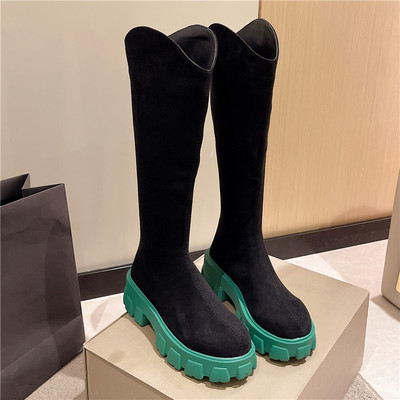 Moteriški ekologiški zomšiniai batai