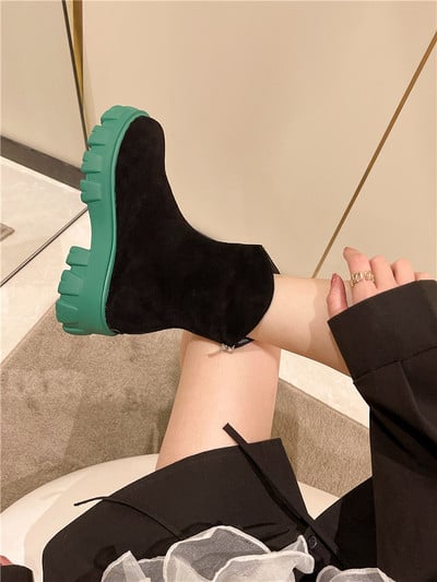 Moteriški batai su spalvinga platforma ir užtrauktuku