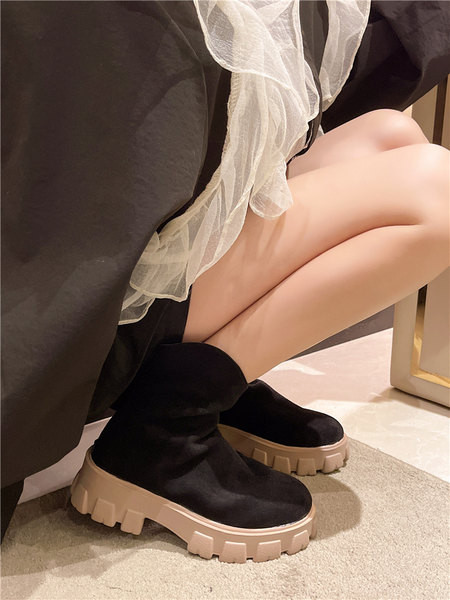 Moteriški batai su spalvinga platforma ir užtrauktuku