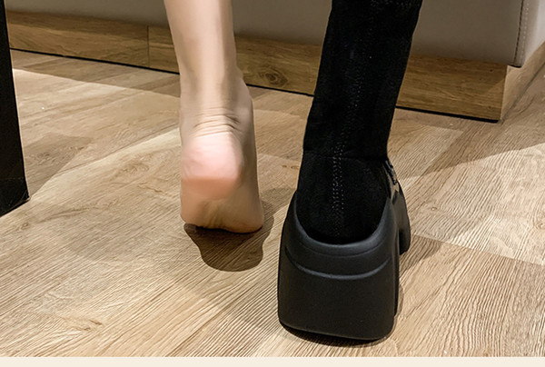 Moteriški eko zomšiniai aukštakulniai batai