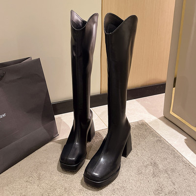 Női hétköznapi cipzáras sarkú csizma