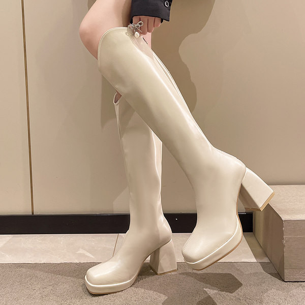 Női hétköznapi cipzáras sarkú csizma