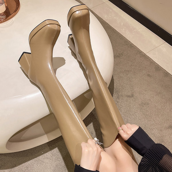 Női hétköznapi cipzáras sarkú csizma