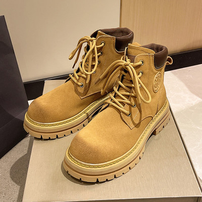 Ženske ležerne čizme na vezanje