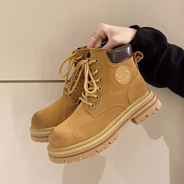 Ženske ležerne čizme na vezanje