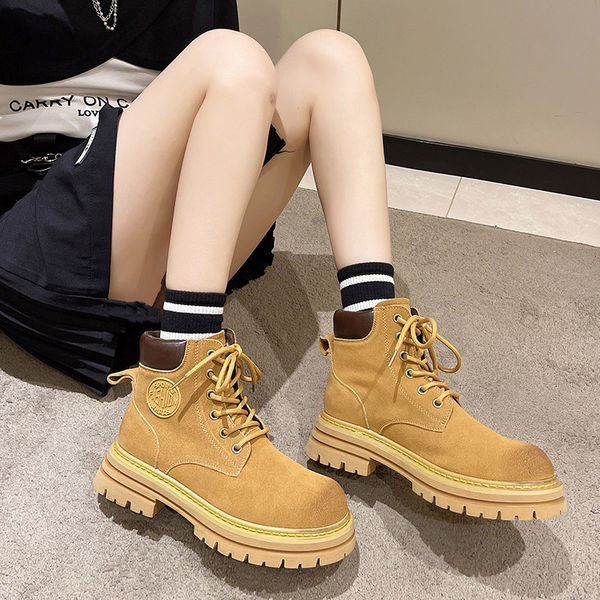 Ženske ležerne čizme na vezanje