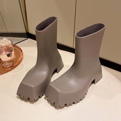 Ženske četvrtaste čizme s grubim potplatom