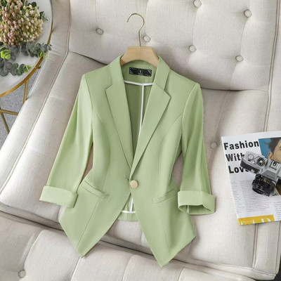 Geaca de toamna de dama cu decolteu in V si inchidere cu nasturi