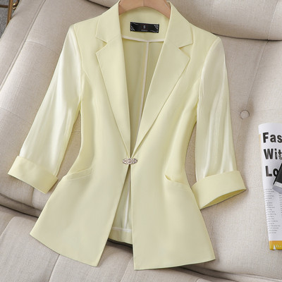 Geaca de toamna de dama cu decolteu in V si inchidere cu nasturi