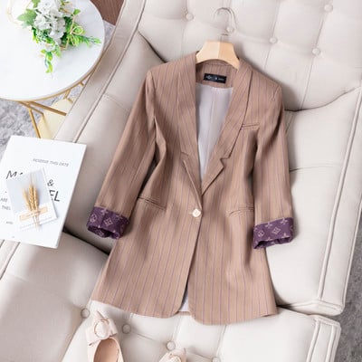 Geaca de dama - dungi cu buzunar