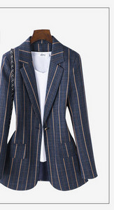 Jachetă modernă de damă în dungi, cu mâneci lungi și decolteu ascuțit