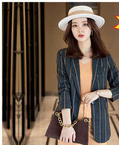 Jachetă modernă de damă în dungi, cu mâneci lungi și decolteu ascuțit