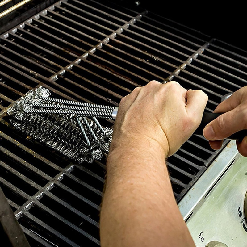 1 db BBQ grillkefe és kaparós grillkészlet Tisztítókefe rozsdamentes acél szerszámok Drótsörték Háromszög Grill tisztító kellékek