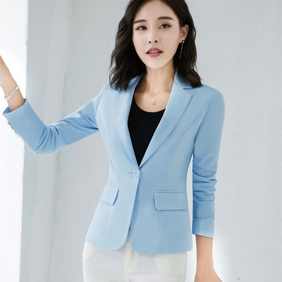 Moteriška elegantiška striukė ilgomis rankovėmis ir sagomis