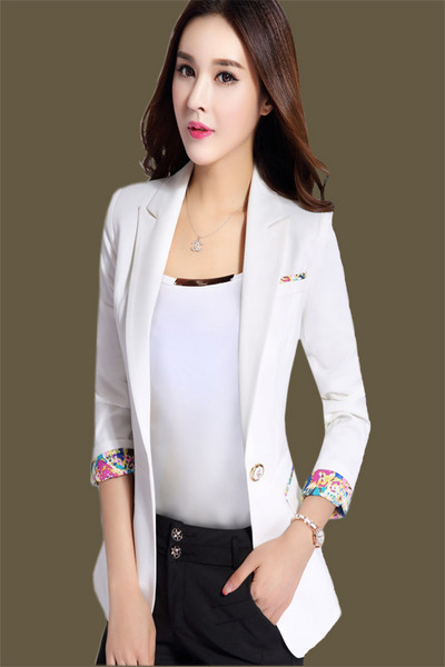 Elegantiškas moteriškas švarkas – su kišene