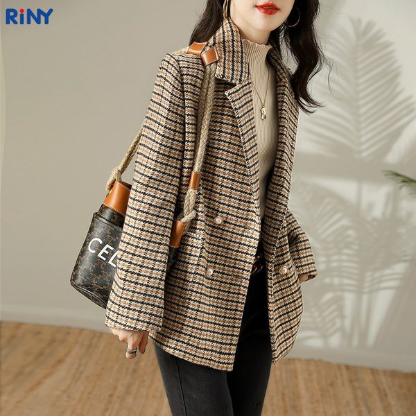 Geaca dama in carouri cu guler si nasturi clasici