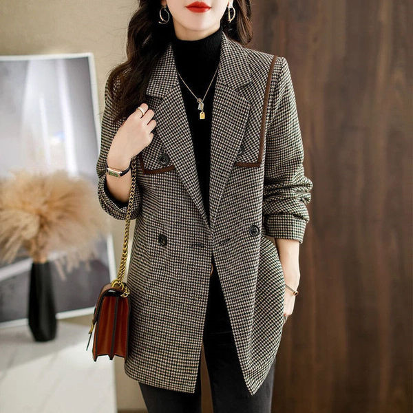 Jachetă casual de damă cu model în carouri, cu nasturi