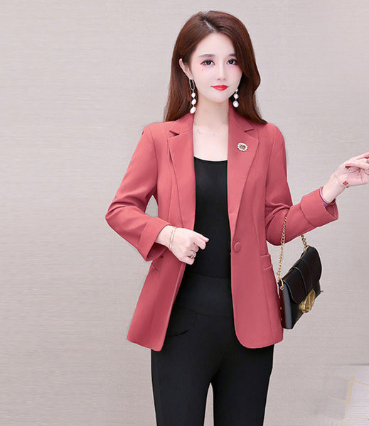 Trijų spalvų moteriškas švarkas su kišene