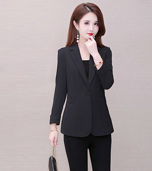 Trijų spalvų moteriškas švarkas su kišene