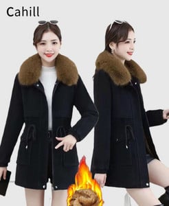 Moteriškas laisvalaikio paltas su pamušalu ir užtrauktuku bei sagomis