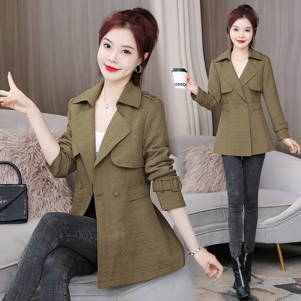 Blazer de vânt de damă model montat cu nasturi