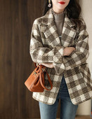 Palton dama in carouri model retro cu captuseala