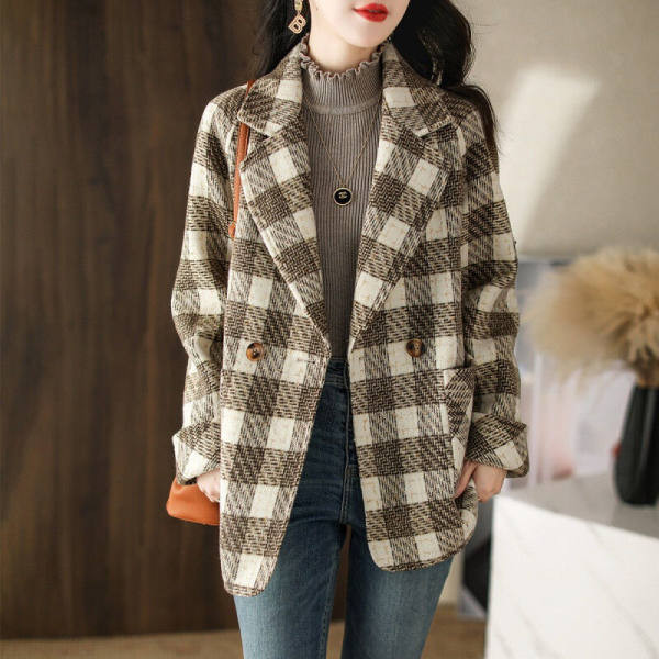 Palton dama in carouri model retro cu captuseala