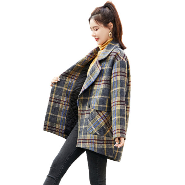 Palton dama in carouri model retro cu buzunar