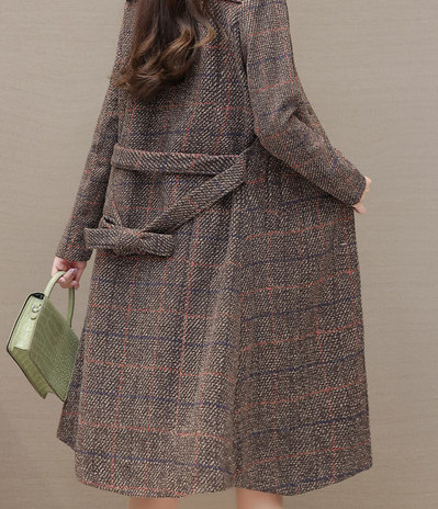 Γυναικείο χειμωνιάτικο καρό παλτό με ζώνη στη μέση και κούμπωμα με κουμπιά