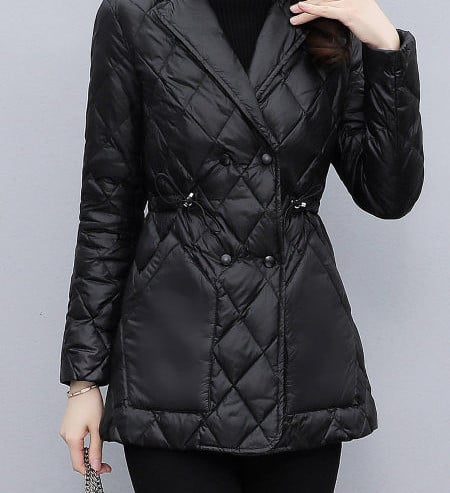 Moteriška vidutinio ilgio rudeninė žieminė striukė