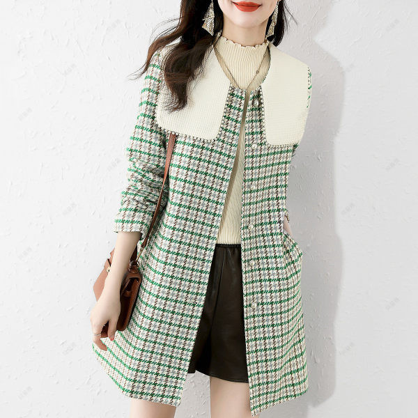 Palton elegant de dama cu guler lung