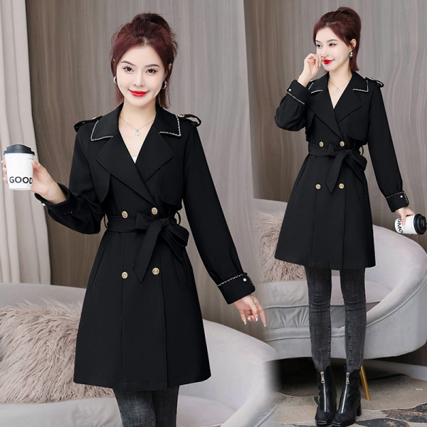 Ležeran ženski kaput srednje dužine s gumbima i remenom