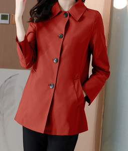 Palton de damă de toamnă cu mâneci lungi și închidere cu nasturi