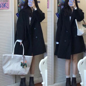 Palton de dama model larg cu buzunar si nasturi