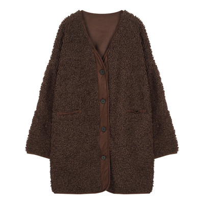 Χειμερινό παλτό με μυτερή λαιμόκοψη και κούμπωμα με κουμπιά - φαρδύ μοντέλο