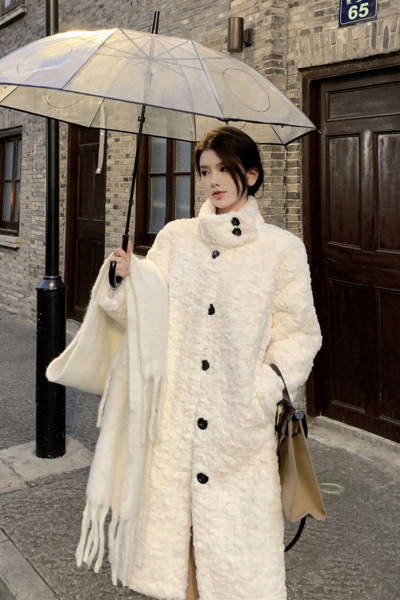 Palton puf damă cu guler înalt