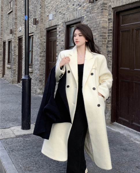 Palton lung de culoare uni cu nasturi