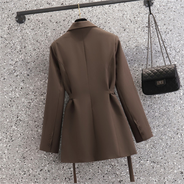 Palton elegant de dama cu catarama